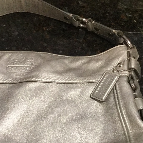 COACH SATCHEL - Picture 7 of 8